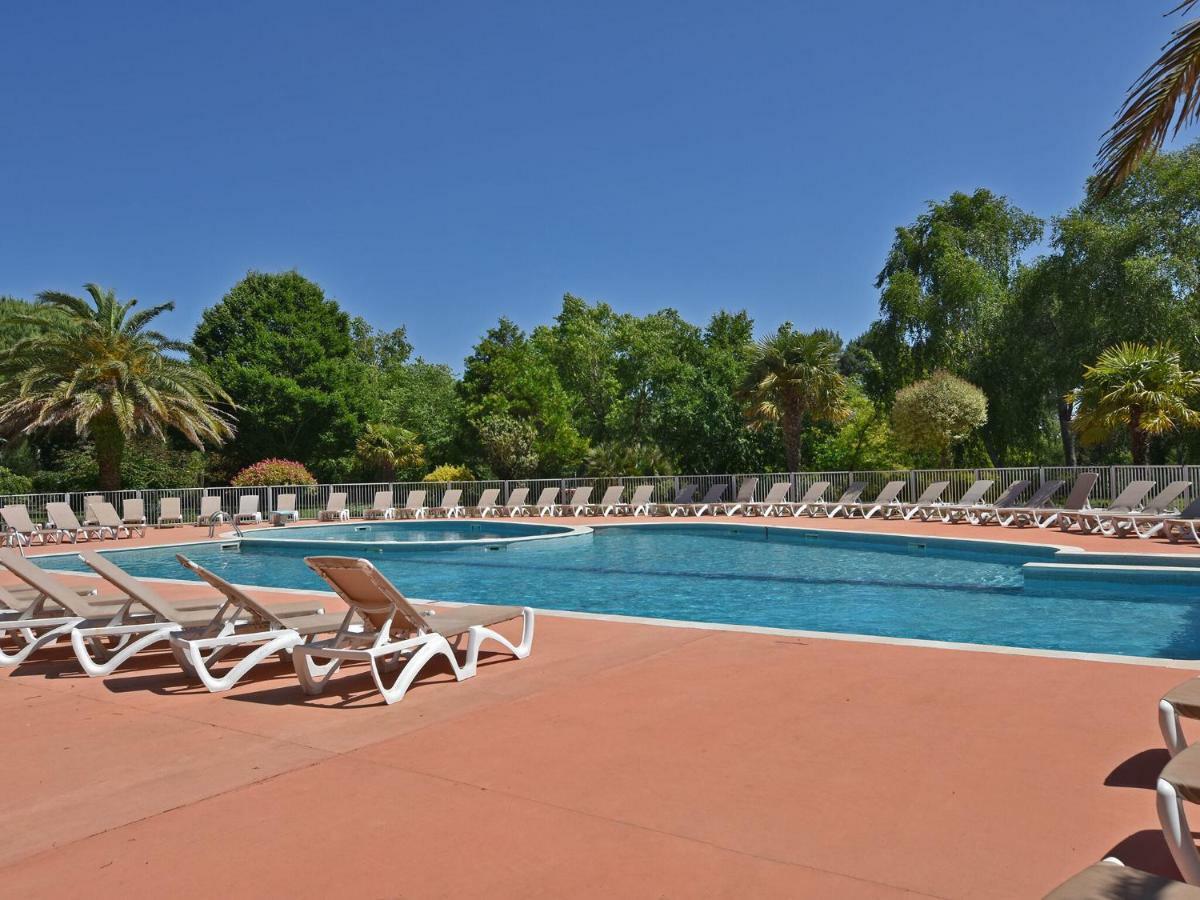Beautiful Flat With Pool In Moliets Et Maa Apartment Exterior photo